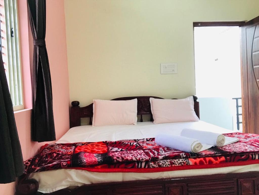 Veeru Homestay Hospet Exterior foto