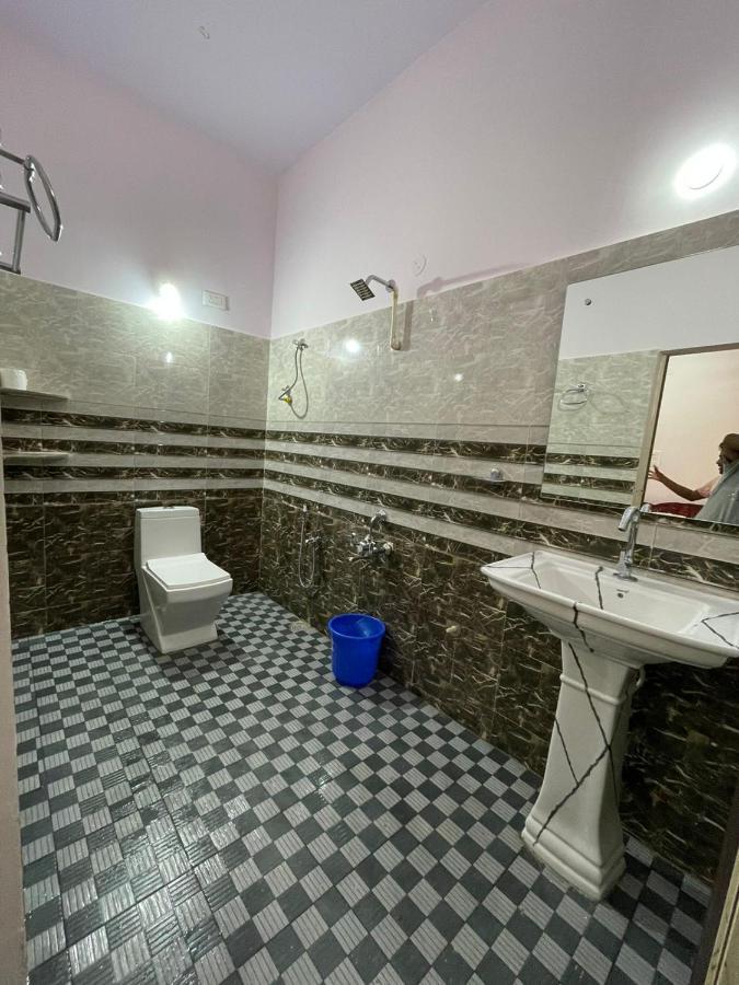 Veeru Homestay Hospet Exterior foto