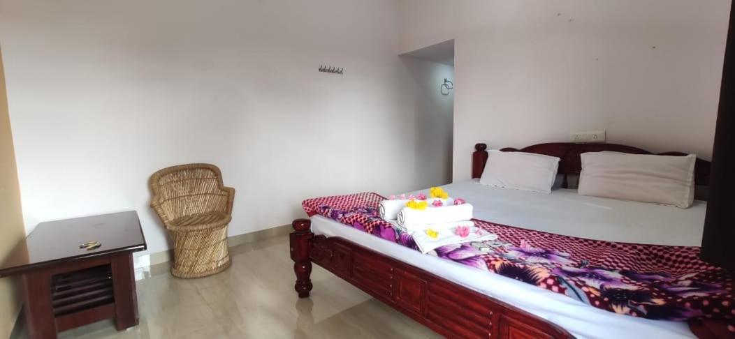 Veeru Homestay Hospet Exterior foto